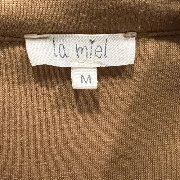 Shacket - Picture 3 of 4